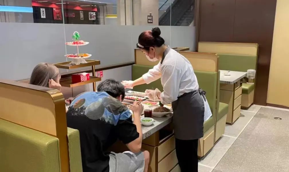 红餐网7.jpg 红餐网7.jpg